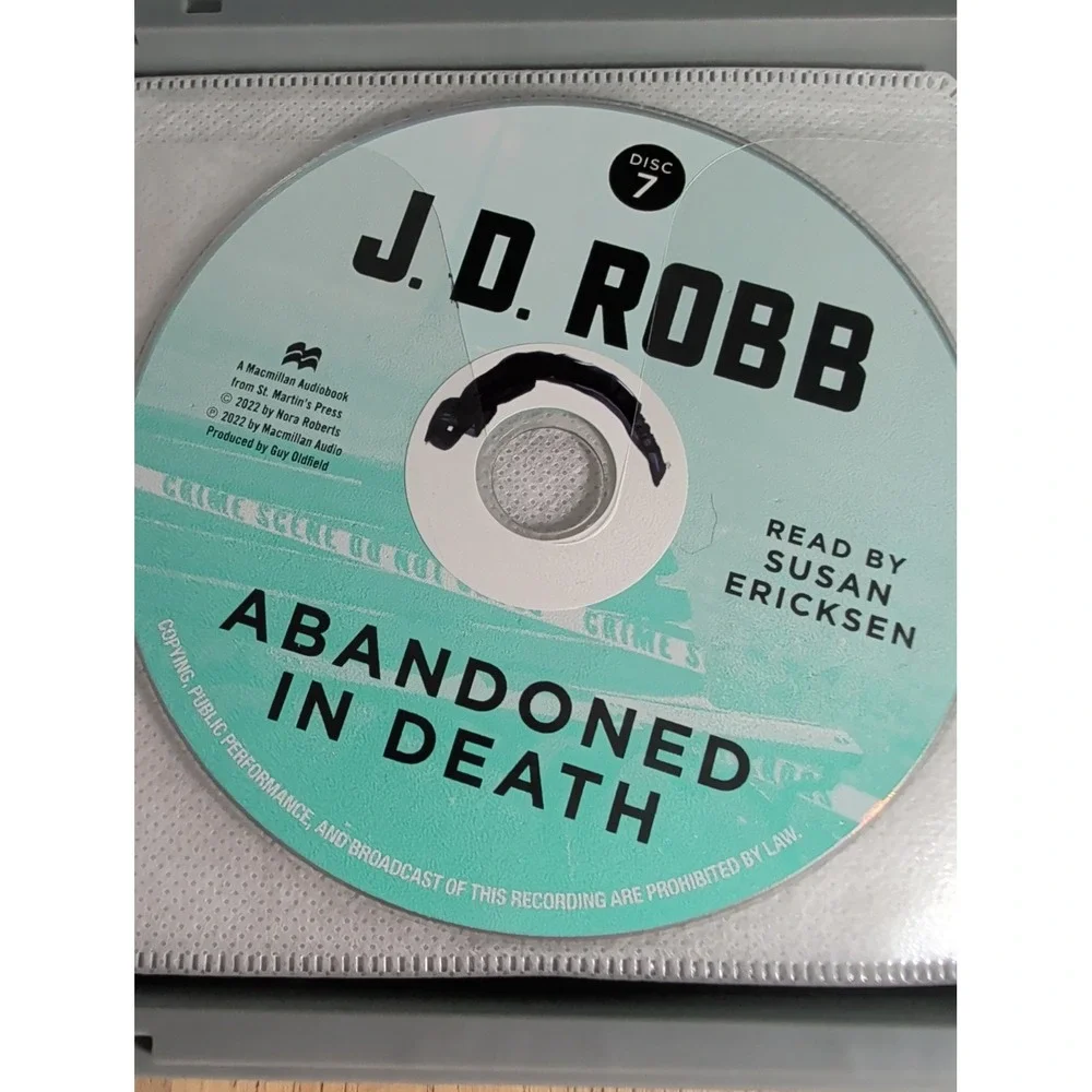 Abandoned in Death (In Death, 54) - Audio CD By Robb, J D GOOD